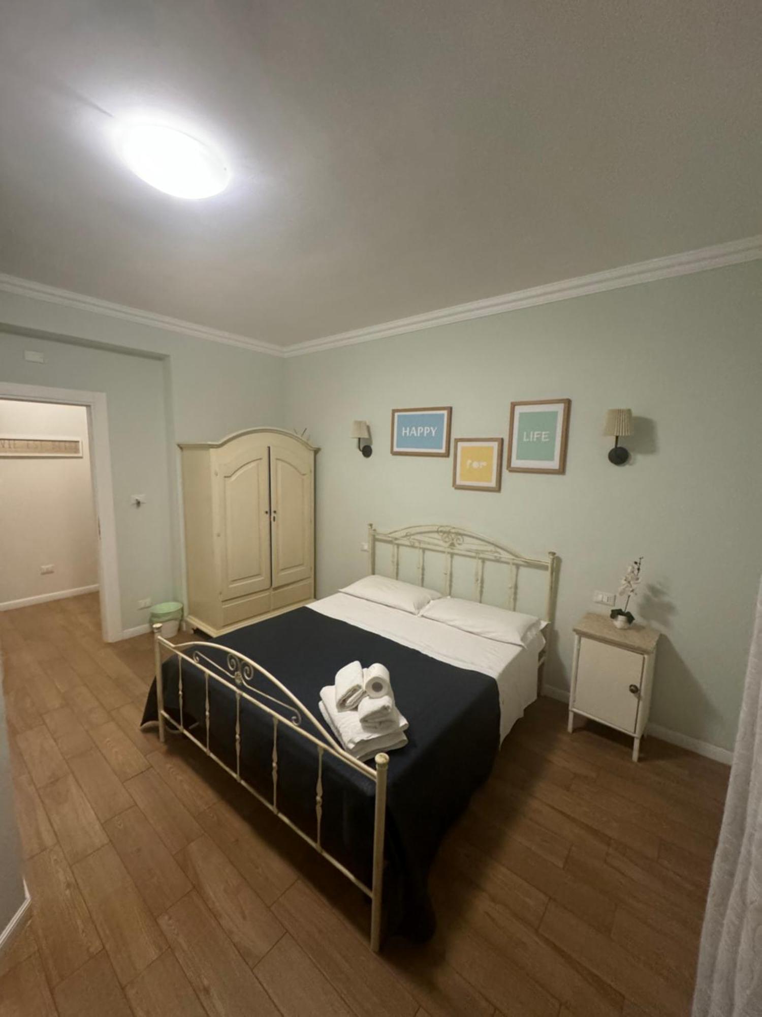 Bed and Breakfast Casa Gioia Taranto Exterior foto