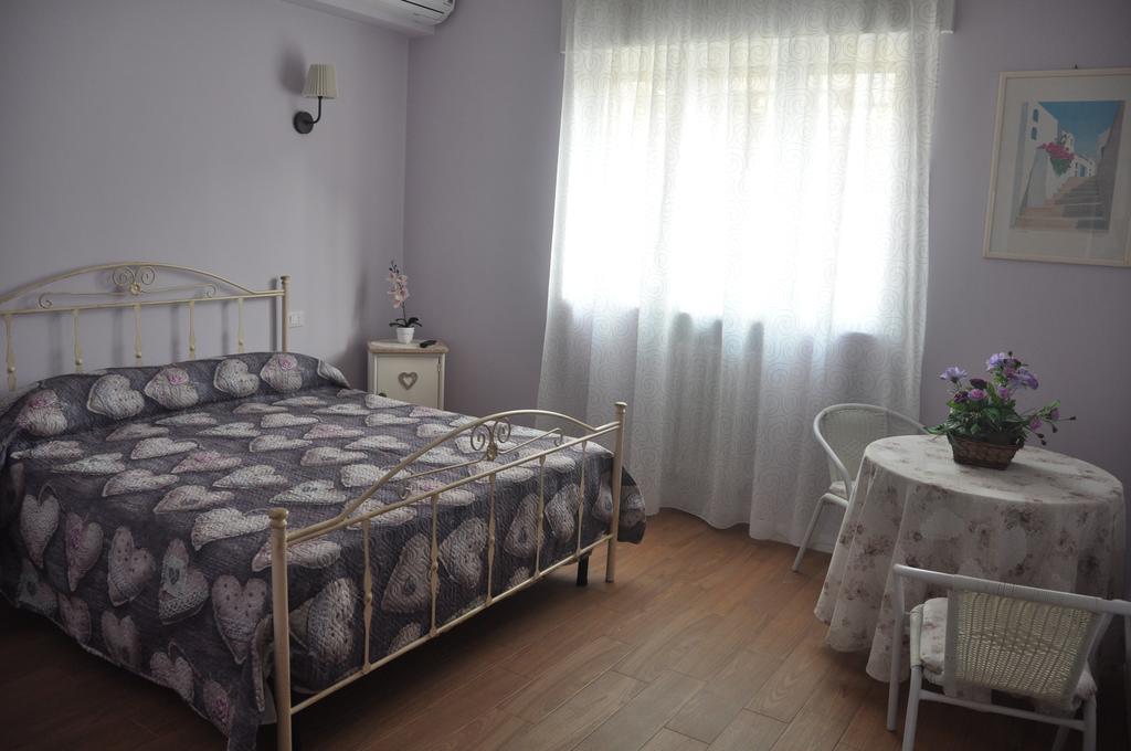 Bed and Breakfast Casa Gioia Taranto Exterior foto